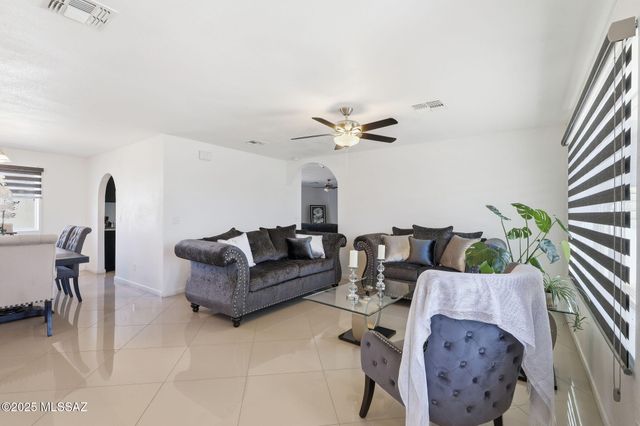 952 Via Plata, Rio Rico, AZ 85648