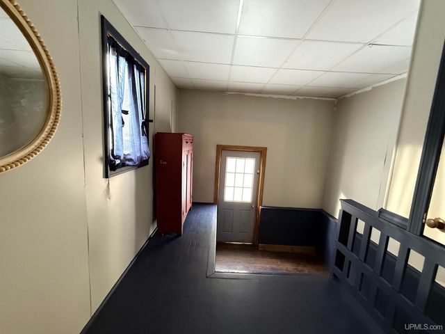 7894 E Summit Drive, Bessemer, MI 49911