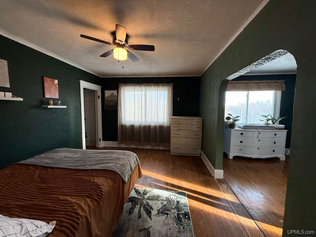 7894 E Summit Drive, Bessemer, MI 49911