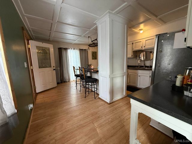 7894 E Summit Drive, Bessemer, MI 49911