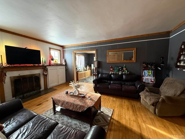 7894 E Summit Drive, Bessemer, MI 49911