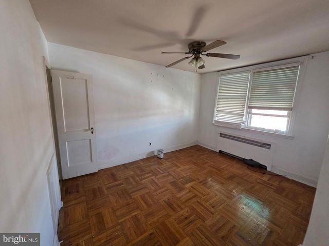 3318 OAKMONT ST, Philadelphia, PA 19136