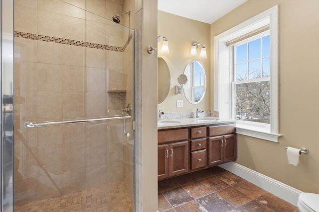 52 Thurston St 3, Somerville, MA 02145