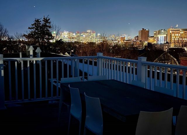 52 Thurston St 3, Somerville, MA 02145