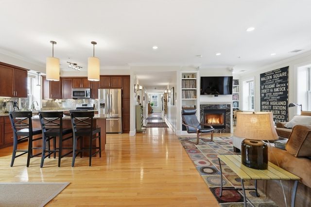 52 Thurston St 3, Somerville, MA 02145