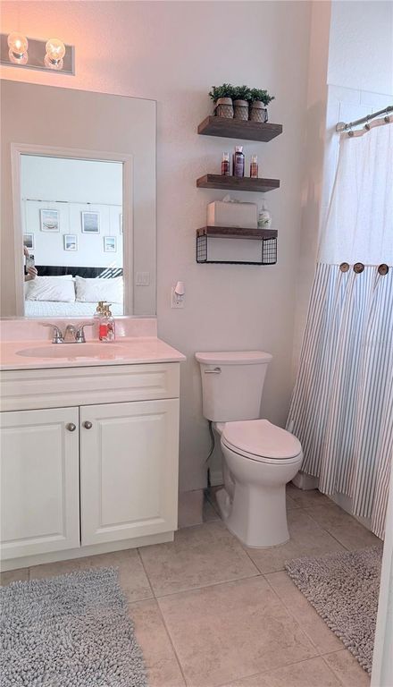 Image 33 of property listing at 1708 TRIANO CIRCLE 1708, Venice, FL 34292