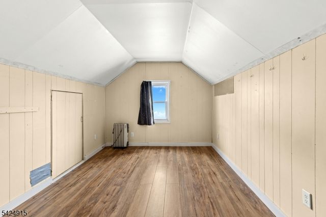 214 E Lincoln Ave, Roselle Park Boro, NJ 07204