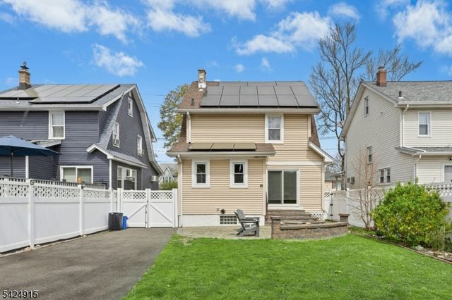 214 E Lincoln Ave, Roselle Park Boro, NJ 07204