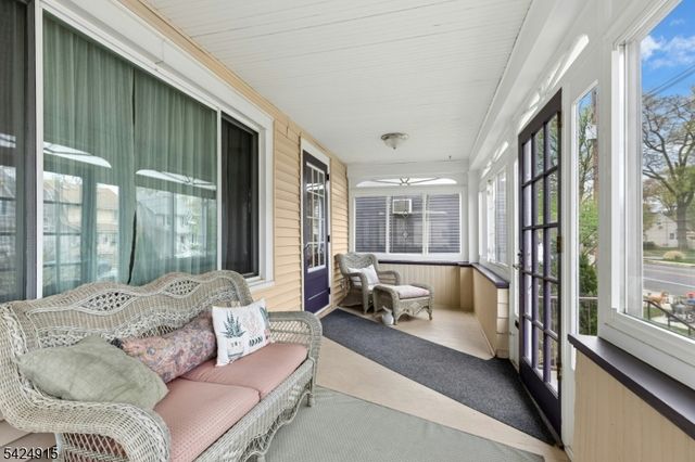 214 E Lincoln Ave, Roselle Park Boro, NJ 07204