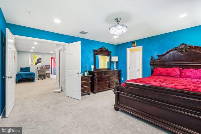 206 SHIELDS COURT, Monmouth Junction, NJ 08852