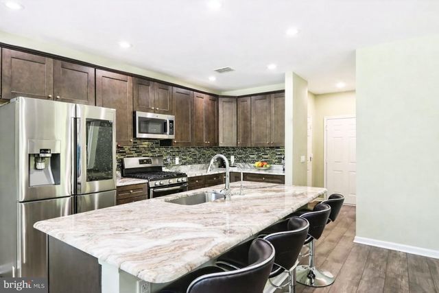 206 SHIELDS COURT, Monmouth Junction, NJ 08852