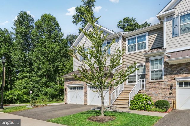 206 SHIELDS COURT, Monmouth Junction, NJ 08852