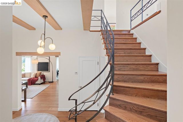 450 Vermont Ave, Berkeley, CA 94707