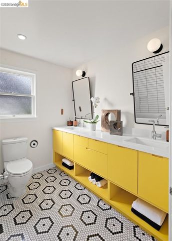 450 Vermont Ave, Berkeley, CA 94707