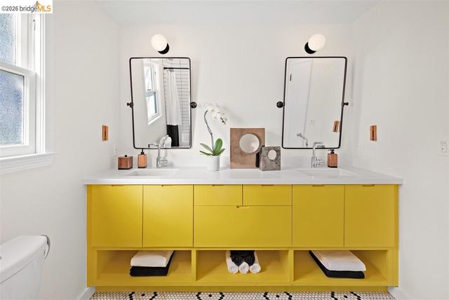 450 Vermont Ave, Berkeley, CA 94707