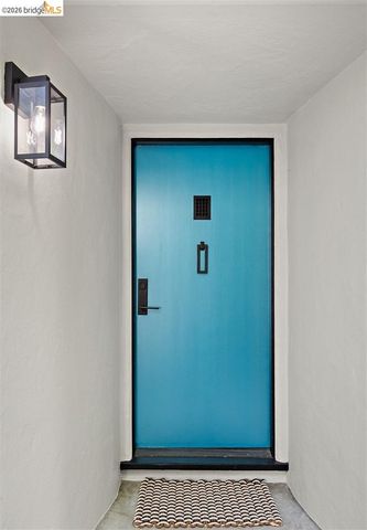 450 Vermont Ave, Berkeley, CA 94707