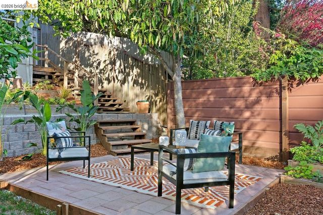 450 Vermont Ave, Berkeley, CA 94707