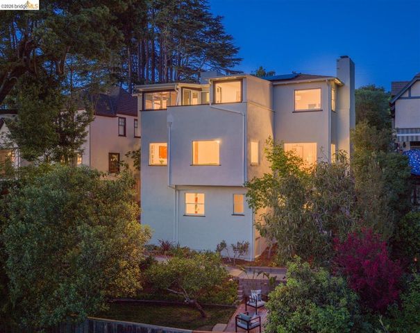 450 Vermont Ave, Berkeley, CA 94707