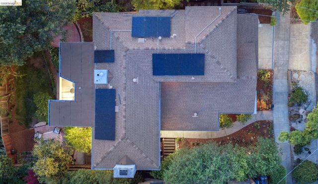 450 Vermont Ave, Berkeley, CA 94707