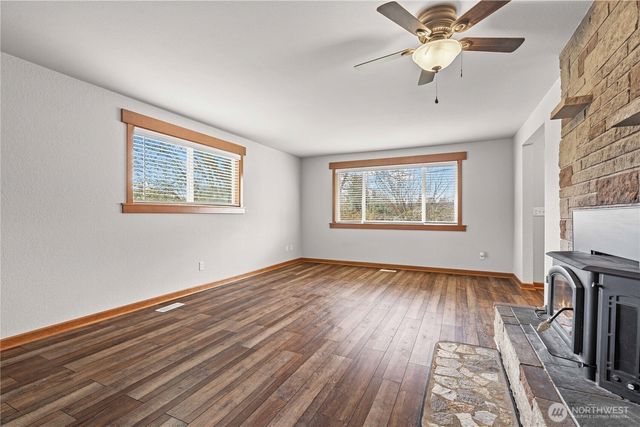 1511 34th Avenue Ct SW, Puyallup, WA 98373