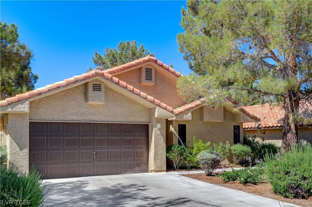 7916 Canoe Lane, Las Vegas, NV 89145 — photo 2
