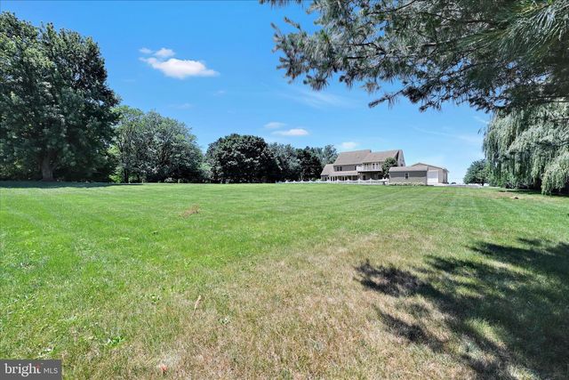 110 N MINE RD, Lebanon, PA 17042
