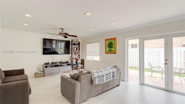 1237 NW 125th Ter, Sunrise, FL 33323