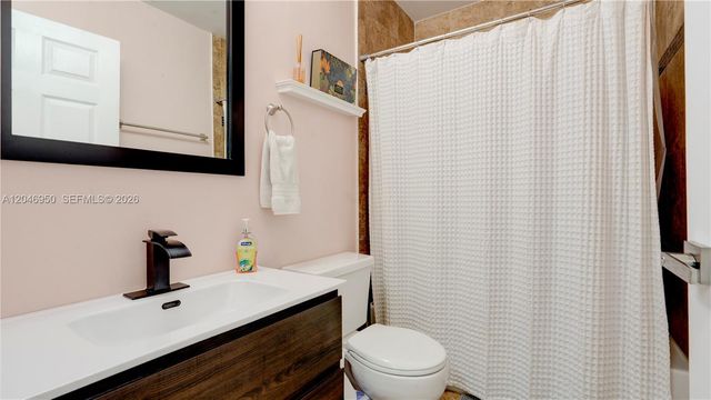 1237 NW 125th Ter, Sunrise, FL 33323