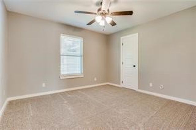 615 N Lamar Street, Tioga, TX 76271