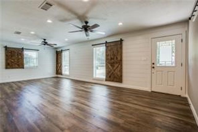 615 N Lamar Street, Tioga, TX 76271