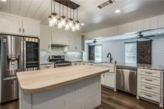 615 N Lamar Street, Tioga, TX 76271