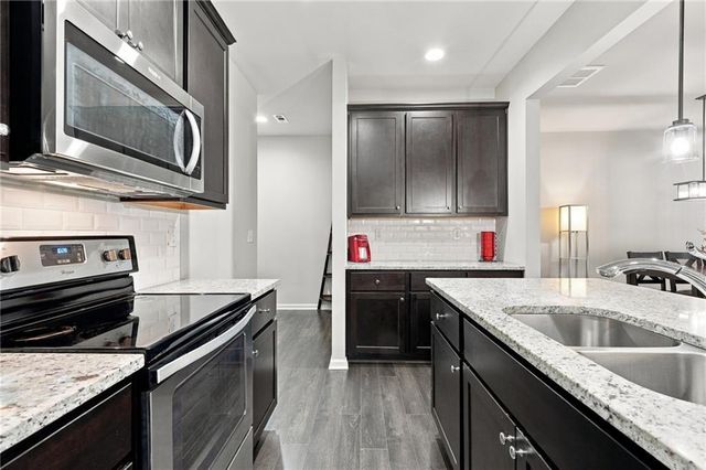 432 Mulberry Row SE, Atlanta, GA 30354