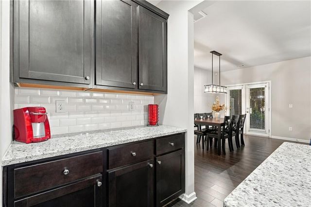 432 Mulberry Row SE, Atlanta, GA 30354