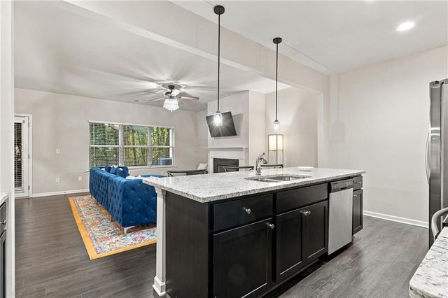 432 Mulberry Row SE, Atlanta, GA 30354