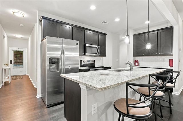 432 Mulberry Row SE, Atlanta, GA 30354