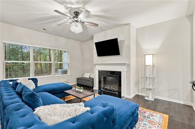 432 Mulberry Row SE, Atlanta, GA 30354