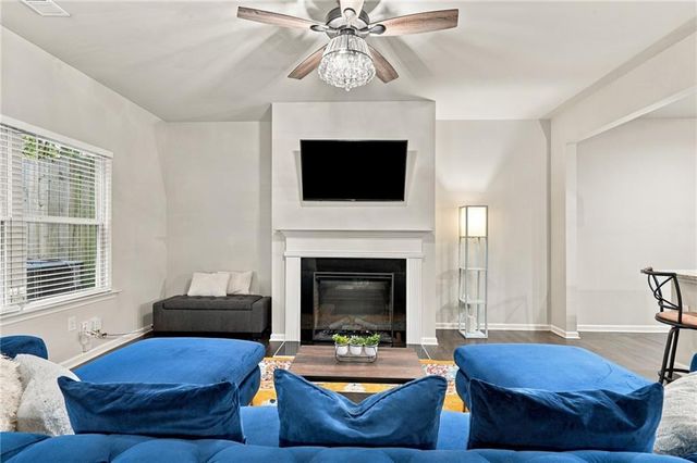 432 Mulberry Row SE, Atlanta, GA 30354