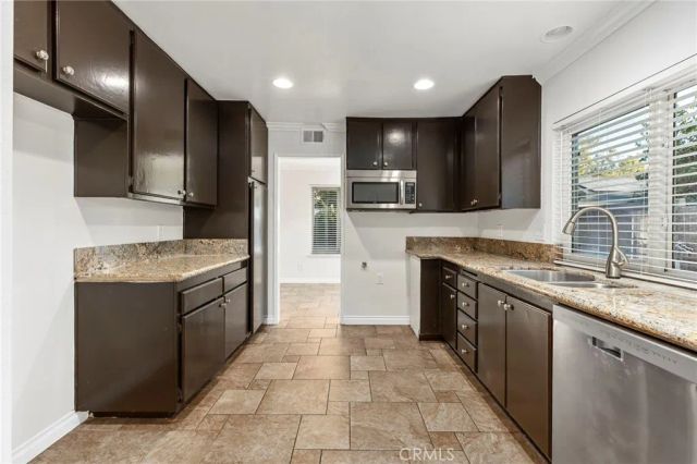 11162 Cochran, Riverside, CA 92505