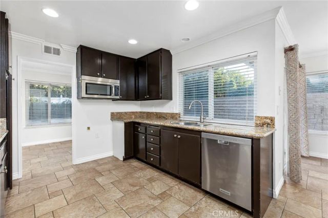 11162 Cochran, Riverside, CA 92505