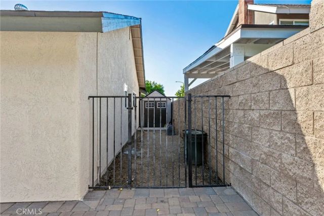 11162 Cochran, Riverside, CA 92505
