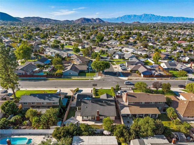 11162 Cochran, Riverside, CA 92505