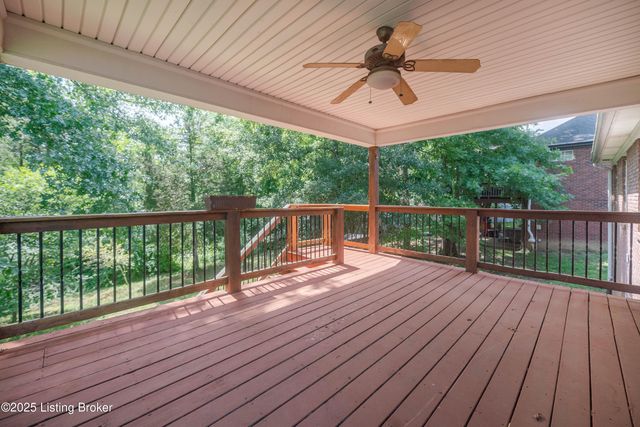 2108 Churchdown Ln, Louisville, KY 40214