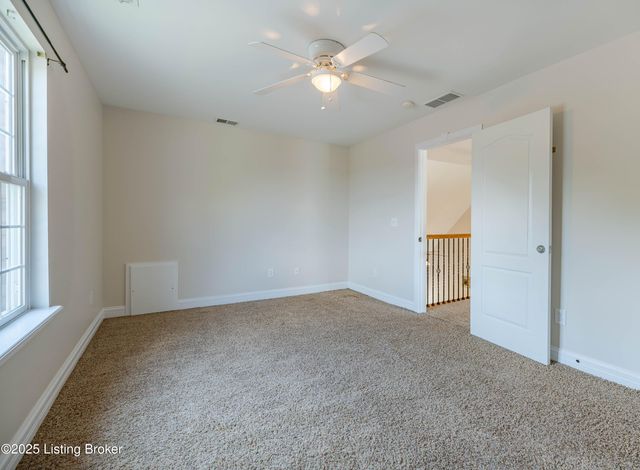 2108 Churchdown Ln, Louisville, KY 40214