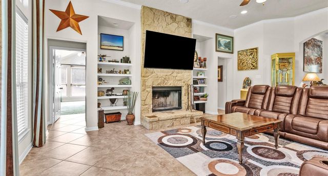 9445 Cr 415 E, Navasota, TX 77868