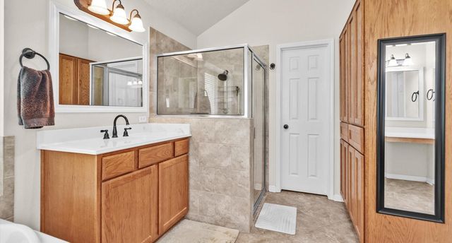9445 Cr 415 E, Navasota, TX 77868