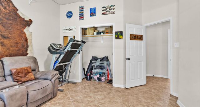 9445 Cr 415 E, Navasota, TX 77868