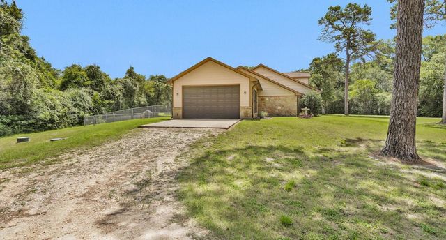 9445 Cr 415 E, Navasota, TX 77868