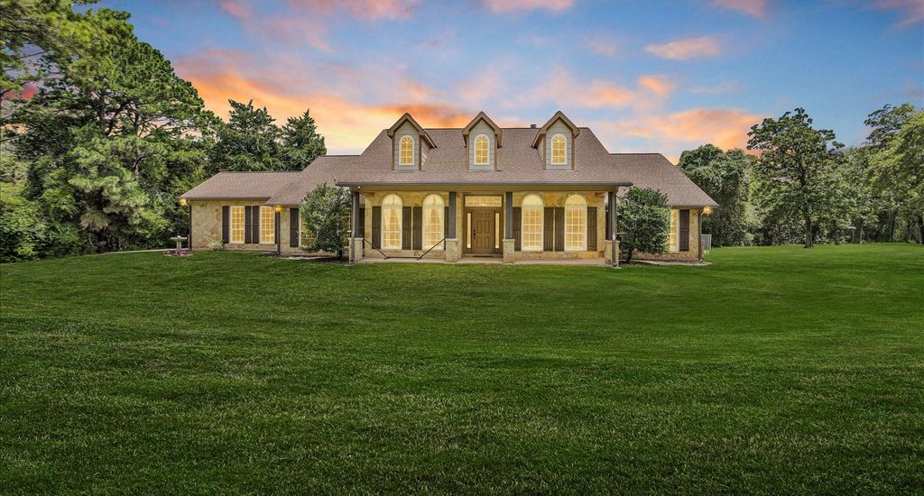 9445 Cr 415 E, Navasota, TX 77868