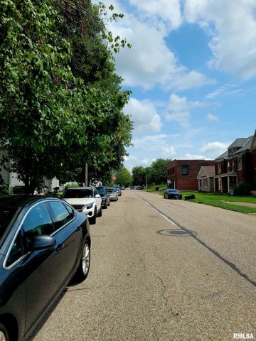 1005 JERSEY Street, Quincy, IL 62301