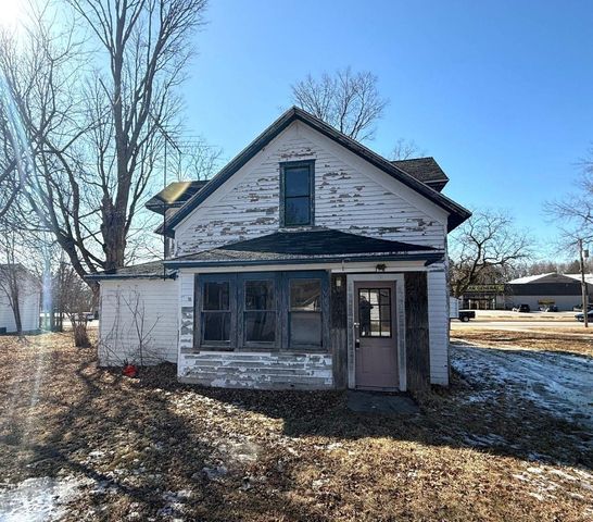 144 N GRAND AVENUE, Embarrass, WI 54933